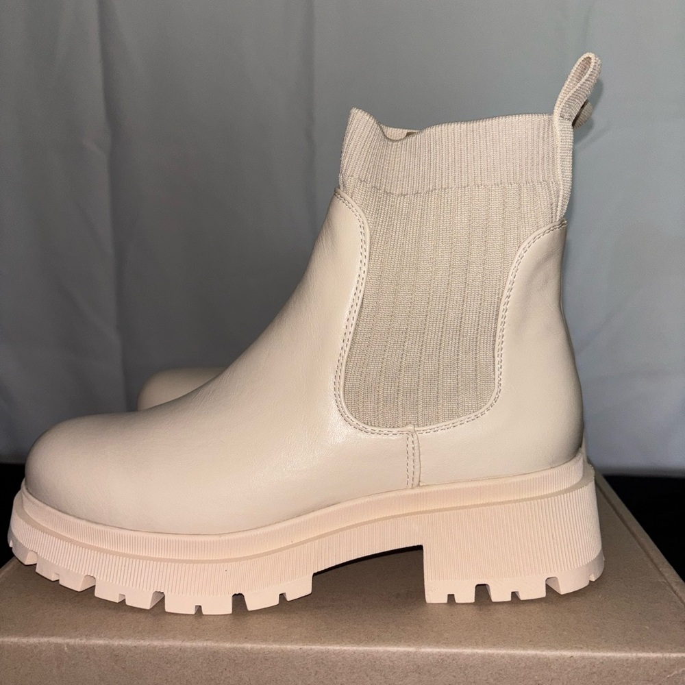 Elegant Cream Ankle Boots